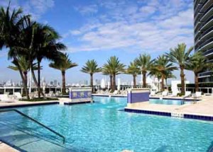 Murano Grande pool deck area